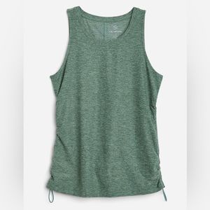 WE WANDER

Shay Side Cinched Performance Tank
Large | Green